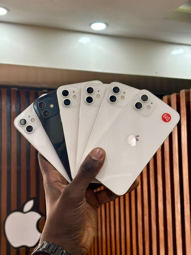 iPhone 12 simple